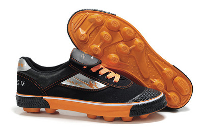 正品青岛双星足球鞋 男款 特价促销 运动鞋 胶钉