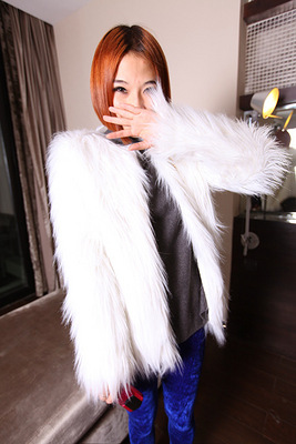 丢丢家 外贸货zar*专柜品质白色长毛皮草外套