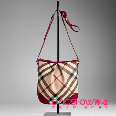 巴宝莉专柜Burberry+3763965褶皱女包Nova+c