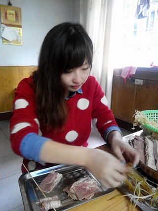 创业有多难?三个奔三女人的烧烤摊记录(11.26