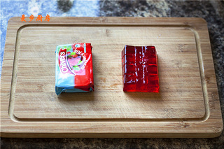 【曼步厨房】- 免烤箱版 - 鲜草莓芝士蛋糕_饮食