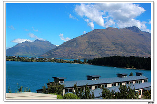 深邃幽蓝的瓦卡蒂普湖(lake wakatipu(一—皇后镇湖区