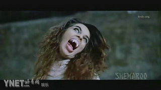 表情狰狞的美妇蛇神,看上去很可怕.