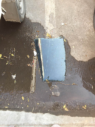 新狮街道多辆车窗被砸,年底了真的疯了吗?_金