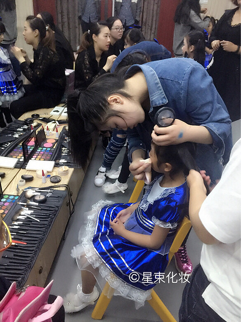 杭州星束影视化妆培训学校招聘-化妆师美甲师