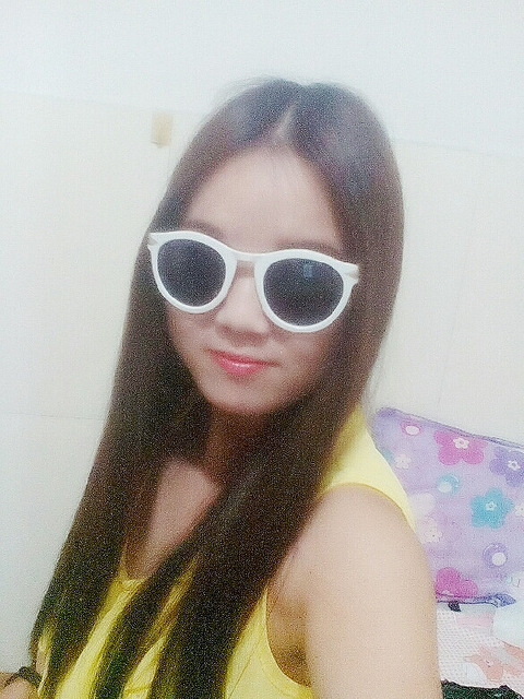 想找份朝九晚六的工作,人事或者前台都可以