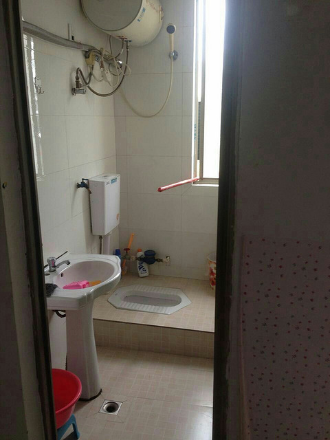 临安临东路52号房屋出租!