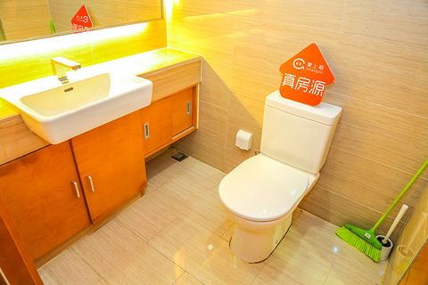 短租 三个月 城市芯宇 精装LOFT两房 只要550