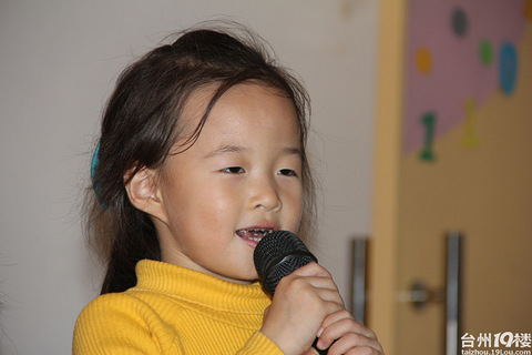 瑞思学科英语生日晚会