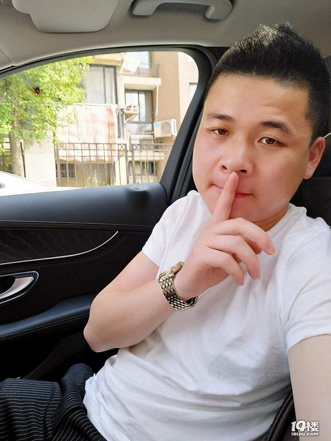 88年老余杭男.当兵退伍.房地产销售工作,找个实