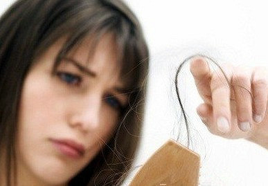 秋天了,一<em>洗头发</em>一把<em>头发掉</em>下来,有<em>什么好</em>的洗