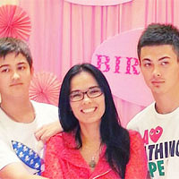 一直想去<em>烫头发</em>,不知道是去熟悉的小店好,还是