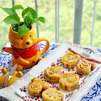 ��δ֪С������2013��������ů���������±���Ϯ�ȷ��ˣ��������