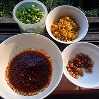 ���������ۣ����Ȱ׼ҵ�ǿ~��