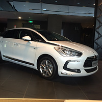1022  DS5  