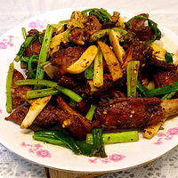 ��Ȼ��ץ�Źǣ����Ƿ��أ����Ƿ��أ�