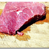 ��3��ɹ��ʳӮ������һ��ţ������룬����Ƭ������˿