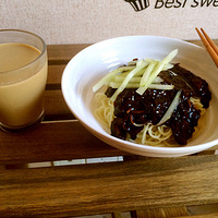 ��ͥ���ƺ�ʽը����