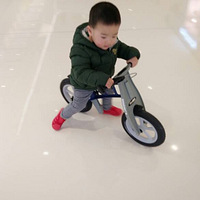 Ѱ��ѧ��һ����ƽ�⳵��С���