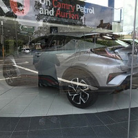 ǰ C-HR