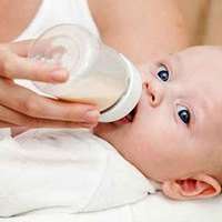 Ӥ��ι��ʱ����ΰ��ţ�Ӥ��ι��ʱ�䰲��������