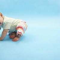 �����ա�����ϵ��֮����ͷ��ײ��Ӧ����������ĸ�ؿ���