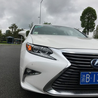 �������Լݡ���Ƭһ����׿���˹ES300H��RX450H