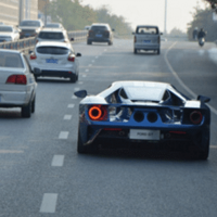 ��Ů��������iPhone X һ̨700���ܳ��ͻ�