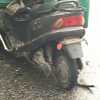 ����ں�����������Ŀ���˹�������һ��������ʻ�ĵ�ƿ����ײ�¹�