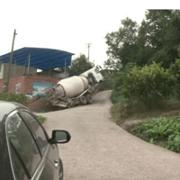 ɳƺ���������һ����ײ���񷿣�Ů����Ҫ����⳥