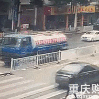 ����¹ʵ�����˭�����Σ���˵�ǽγ�ȫ�𣬽�����������Ļظ�