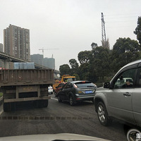 �����ת��·�ڴ������ͷײû�ˣ�������ͨ�С����������š�