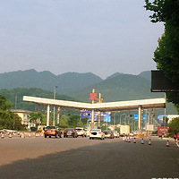 ��ѧ�ǵ��ɽ�շ�վ�����������β�������������š�