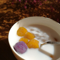 �̲�ס�Nɪ���ֹ���Բ��һ�ݡ���������Сʳ��