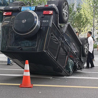 ���е����Σ�����ԽҰ����10��γ�ײ�á��Ľų��족