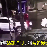 ���ӣ�һ��ԽҰ�������������˲����ã����Ͳ�����ײ��2��