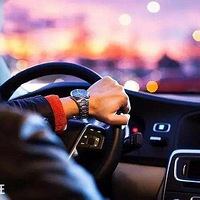 40����˾���ܽ��20����ʻ���飬�����г�����������