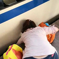 ������վ��һ���ӵ���վ̨���ҳ����ֻ�δע��