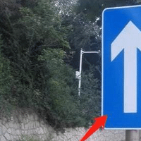 ��С��ʻ�뵥�е���ô�죿���ȷ���200��3�֣����������в���