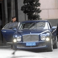 ͬ���׸����ӣ���˼�Ͽ��ĺ�����Ů�ѻ��࣬����ȴһֱ�����ϰµ�