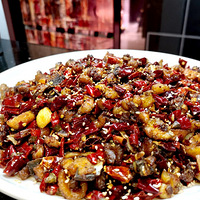 �Ϲ�ѩɽ���߹��ݵصġ����Ӽ���