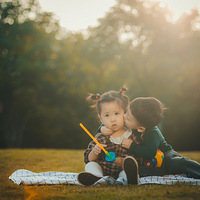 ��С�޲¡������۳ɳ�·���и������ů�ģݡ�̤��ȥ��