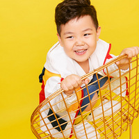 ����������һ��˧������Ӵ