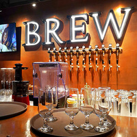 һѶ˵óԵĵ꣬4¥˫˲ͦ