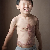 ����Ů��Ӱʦ��ͷ�������˺��ӵ�ͯ��