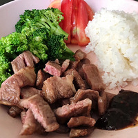 �޶�ϲ����ţ�ţ�Ϊ��ʡǮ�Լ�����ͷ��