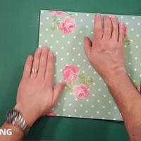 ����һλ�ְְ�Ů���ĵ�һ˫Ь�������˻�����̫ů��