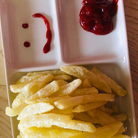 լ�Ҵ���һ��ը�������ȿ�͵����ζŶ���������Ա��