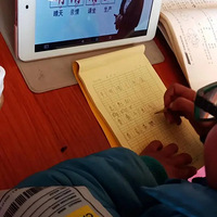 8000��ɽ��С����ֱ���Σ���200��ĵ��ԡ��˰嵱����