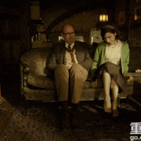 ��ˮ��������ݰѡ�������Լ���������һ�𿴵��ӣ�����